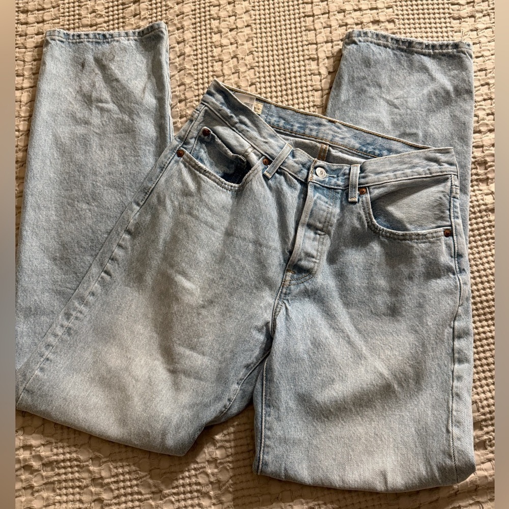 Levi's Women's Light Blue 501 jeans